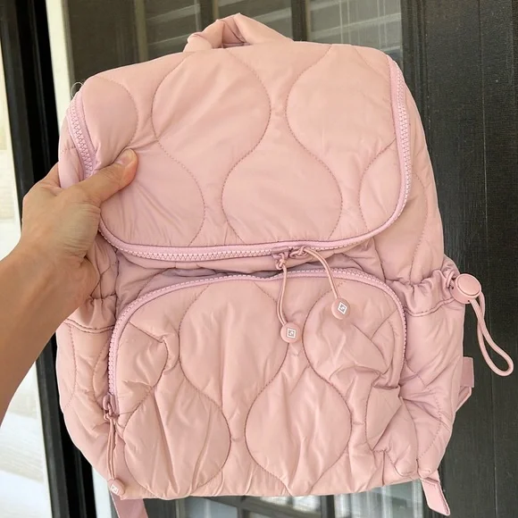 Bags | Vera Bradley Featherweight Backpack In Rose Quartz 